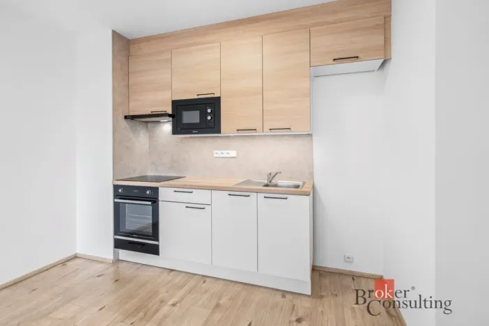 Pronájem bytu 2+kk, Plzeň - Újezd, Safírová, 47 m2