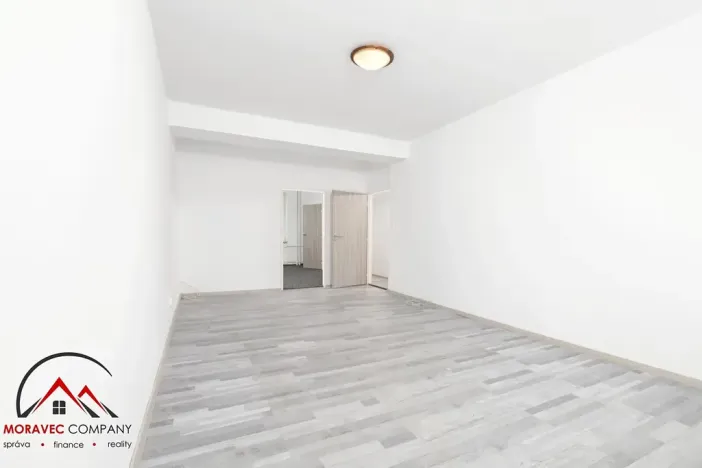 Pronájem bytu 2+1, Krnov, SPC S, 58 m2