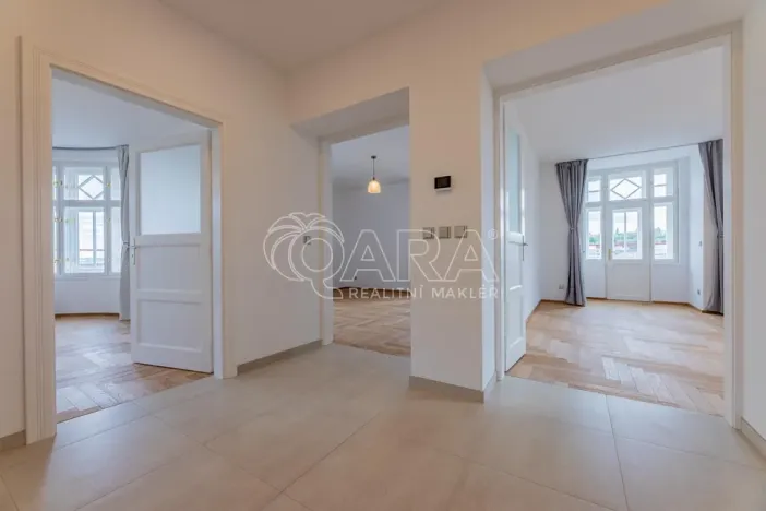 Pronájem bytu 3+1, Praha - Dejvice, 133 m2