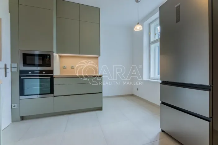 Pronájem bytu 3+1, Praha - Dejvice, 133 m2