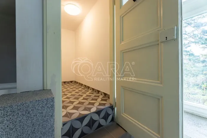 Pronájem bytu 3+1, Praha - Dejvice, 133 m2