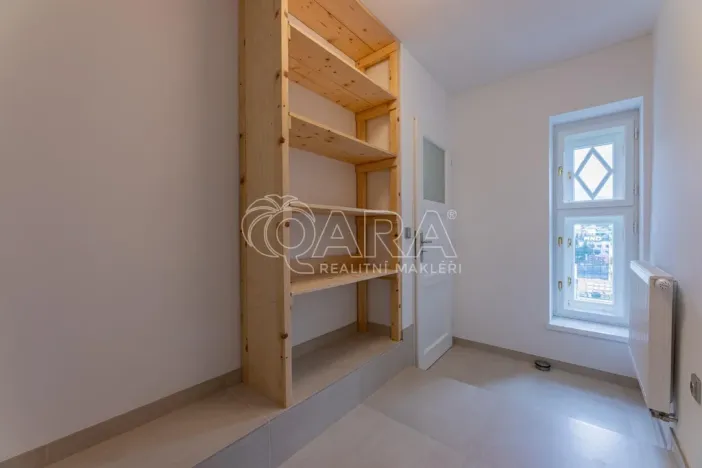 Pronájem bytu 3+1, Praha - Dejvice, 133 m2