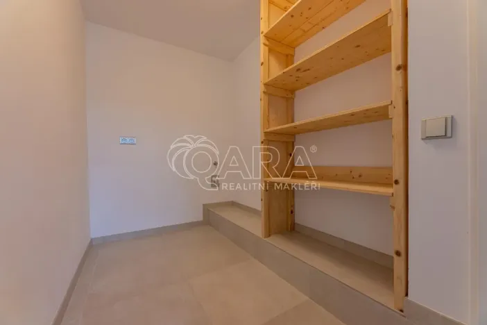 Pronájem bytu 3+1, Praha - Dejvice, 133 m2