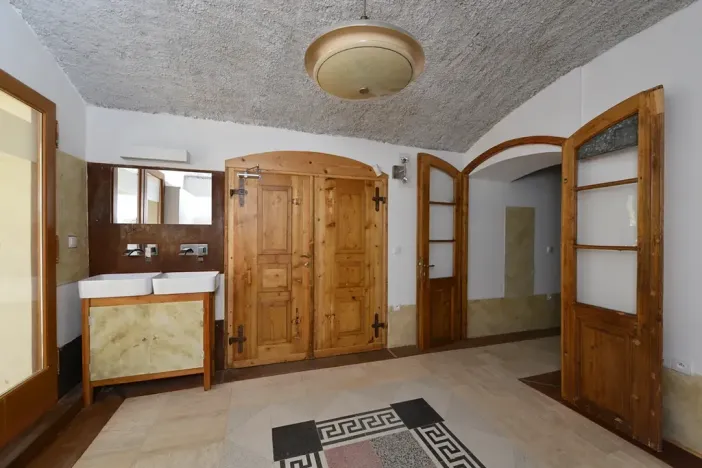 Pronájem ordinace, Hradec Králové, Komenského, 143 m2