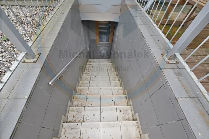 Pronájem bytu 2+kk, Klecany, Nám. Třebízského, 52 m2