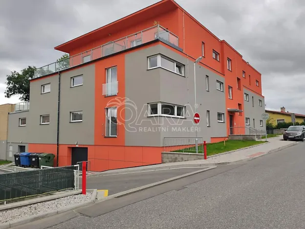 Pronájem bytu 2+kk, Hořovice, U Štěpánků, 51 m2