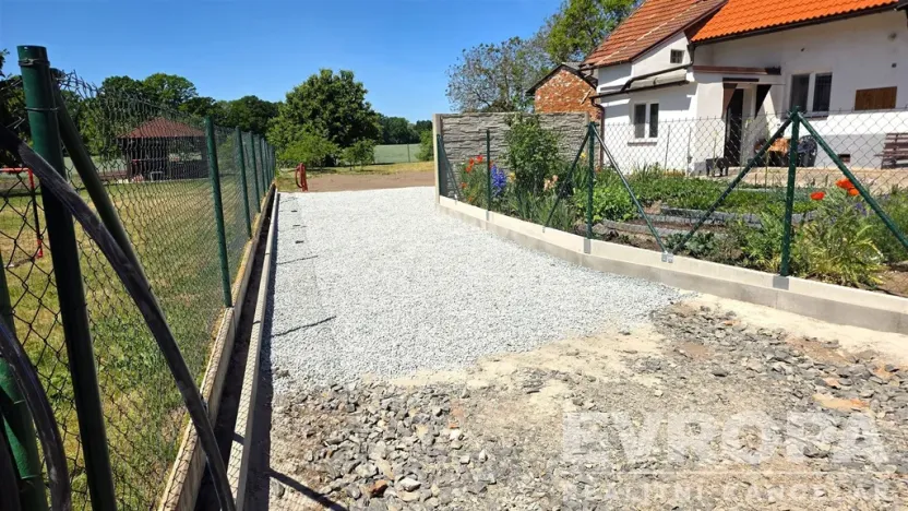 Prodej pozemku pro bydlení, Dříteč, 457 m2