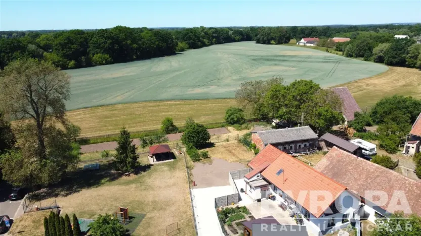 Prodej pozemku pro bydlení, Dříteč, 457 m2