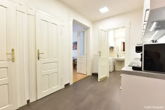 Pronájem bytu 2+kk, Praha - Vinohrady, Vinohradská, 41 m2