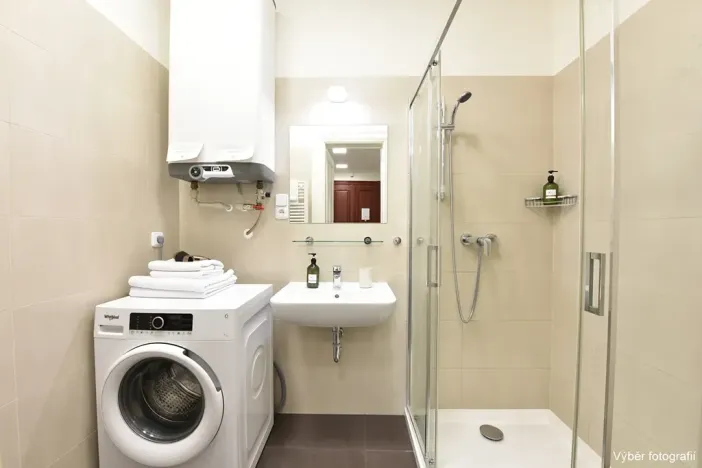 Pronájem bytu 2+kk, Praha - Vinohrady, Vinohradská, 41 m2