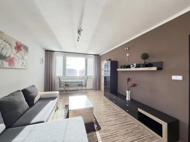 Pronájem bytu 2+1, Pardubice - Zelené Předměstí, nábřeží Závodu míru, 58 m2