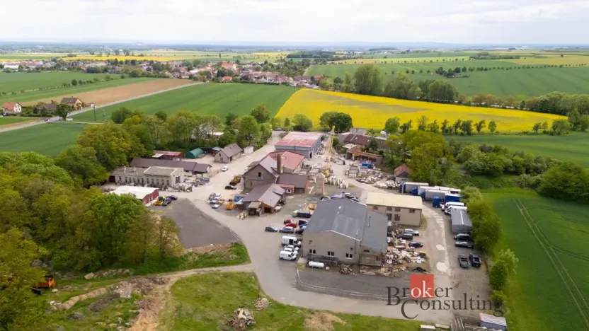 Pronájem skladu, Stěžery, 350 m2