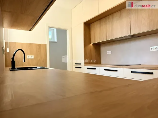 Prodej rodinného domu, Lukov, K Pasekám, 247 m2