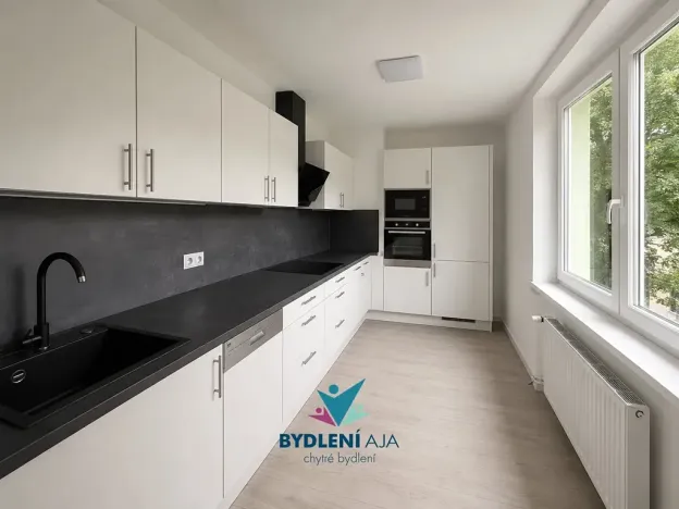 Prodej bytu 2+1, Teplice, V břízkách, 54 m2