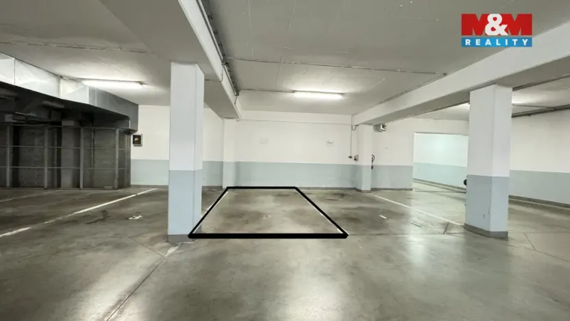 Pronájem garážového stání, Šumperk, Langrova, 13 m2