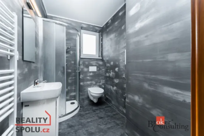 Pronájem bytu 1+kk, Karlovy Vary, Jáchymovská, 27 m2