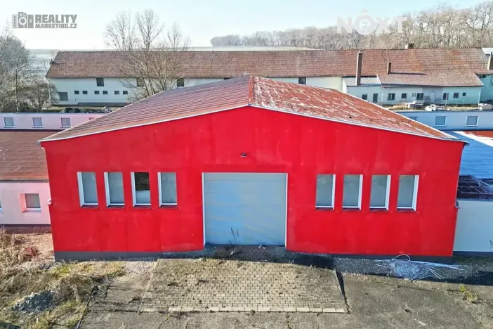 Pronájem skladu, Rostěnice-Zvonovice, 2417 m2
