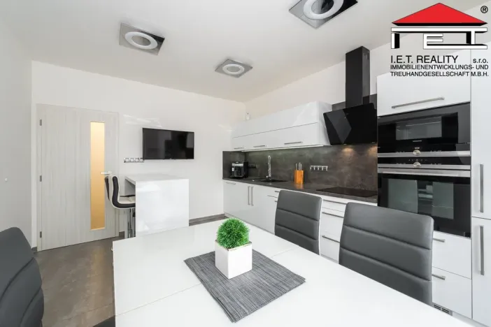 Prodej bytu 3+1, Troubsko, Pod vinohrady, 87 m2