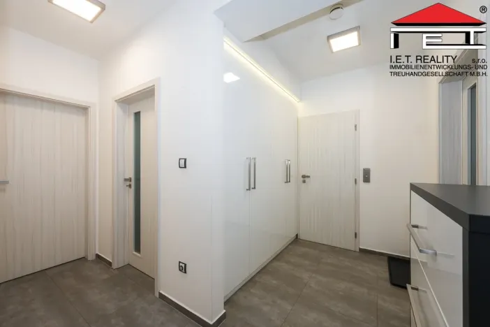 Prodej bytu 3+1, Troubsko, Pod vinohrady, 87 m2