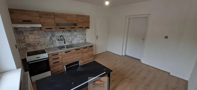 Pronájem bytu 2+1, Valašské Meziříčí - Krásno nad Bečvou, Zámecká, 75 m2