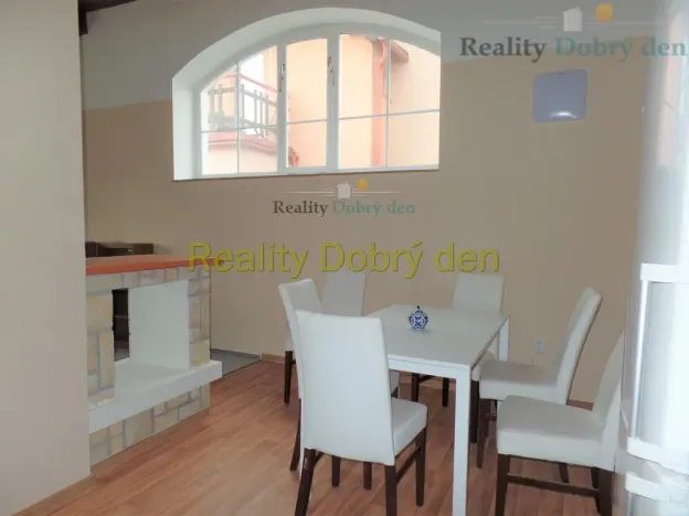 Pronájem bytu 2+kk, Opava, Hozovo nábřeží, 81 m2
