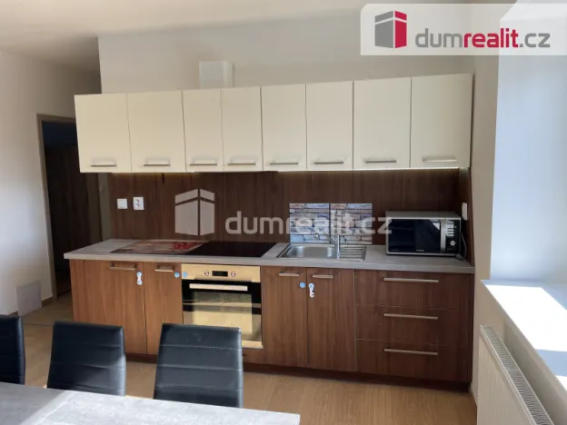 Pronájem bytu 4+kk, Uherský Brod - Újezdec, Luhačovská, 88 m2