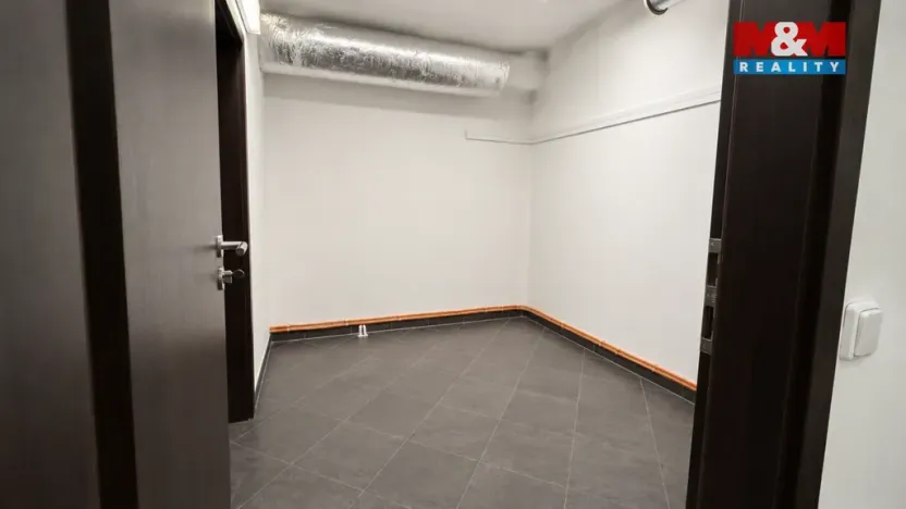 Pronájem obchodního prostoru, Šumperk, Langrova, 129 m2