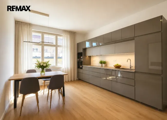 Pronájem bytu 2+kk, Praha - Vinohrady, Korunní, 53 m2