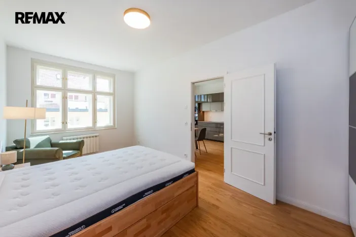 Pronájem bytu 2+kk, Praha - Vinohrady, Korunní, 53 m2