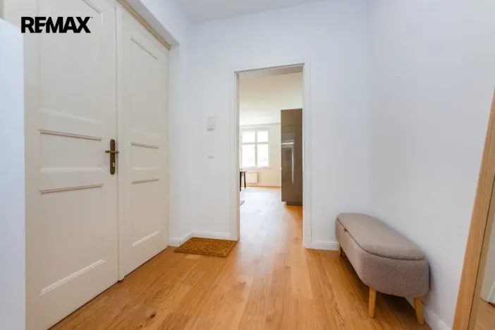 Pronájem bytu 2+kk, Praha - Vinohrady, Korunní, 53 m2