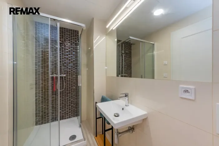 Pronájem bytu 2+kk, Praha - Vinohrady, Korunní, 53 m2