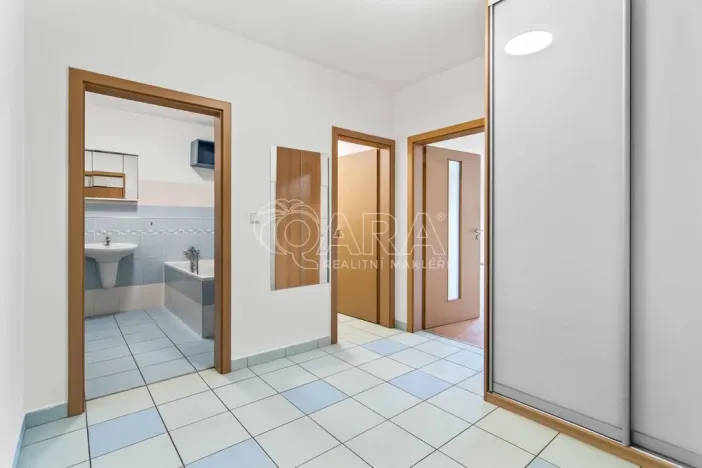 Pronájem bytu 2+kk, Praha - Košíře, Plzeňská, 67 m2