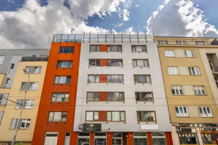 Pronájem bytu 2+kk, Praha - Košíře, Plzeňská, 67 m2