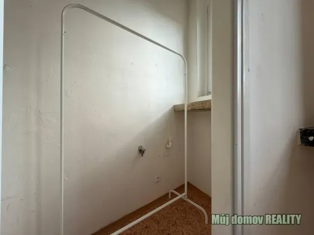 Pronájem bytu 1+1, Praha - Holešovice, U elektrárny, 40 m2