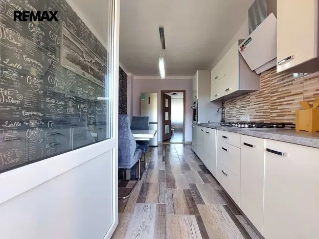 Prodej bytu 2+1, Karlovy Vary, Západní, 62 m2