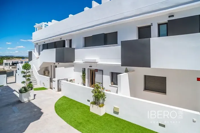 Prodej bytu 4+kk, Torrevieja, Španělsko, 138 m2