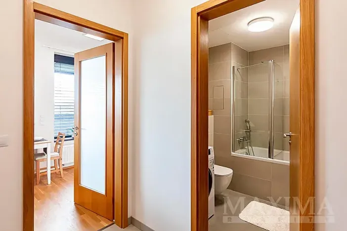 Prodej bytu 1+kk, Praha - Holešovice, Argentinská, 53 m2