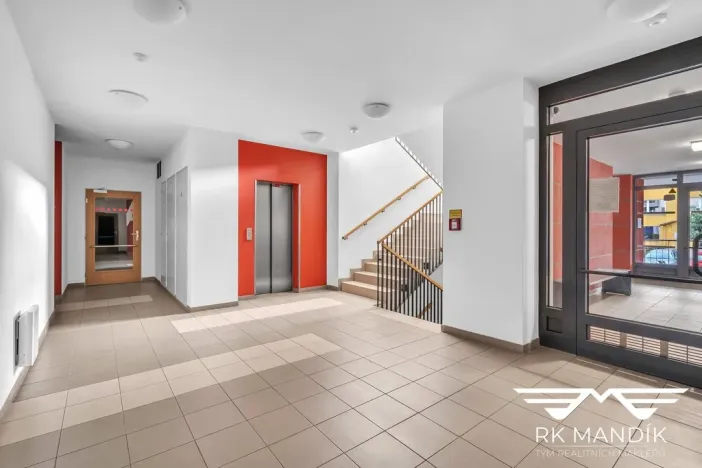 Pronájem bytu 2+kk, Praha - Prosek, Kytlická, 53 m2