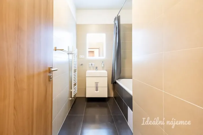 Pronájem bytu 3+kk, Praha - Hostivař, Rižská, 70 m2