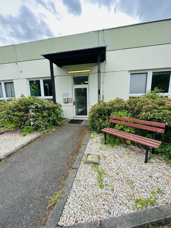 Pronájem výrobních prostor, Chodová Planá, Kyjovská, 2497 m2