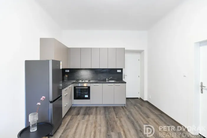 Prodej bytu 3+kk, Praha - Karlín, Pernerova, 71 m2