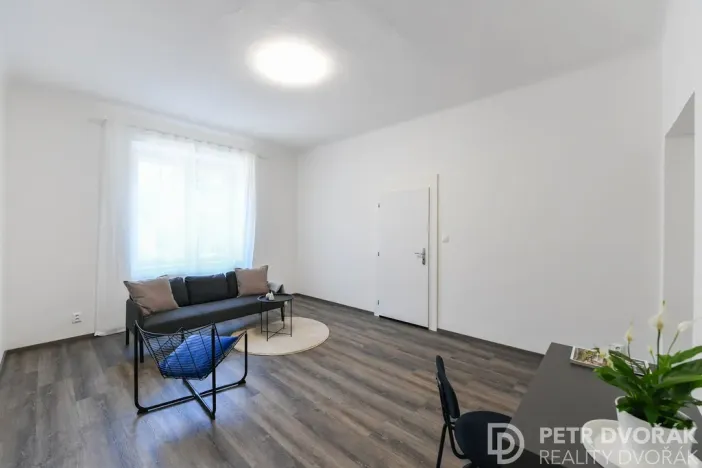 Prodej bytu 3+kk, Praha - Karlín, Pernerova, 71 m2