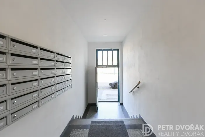 Prodej bytu 3+kk, Praha - Karlín, Pernerova, 71 m2