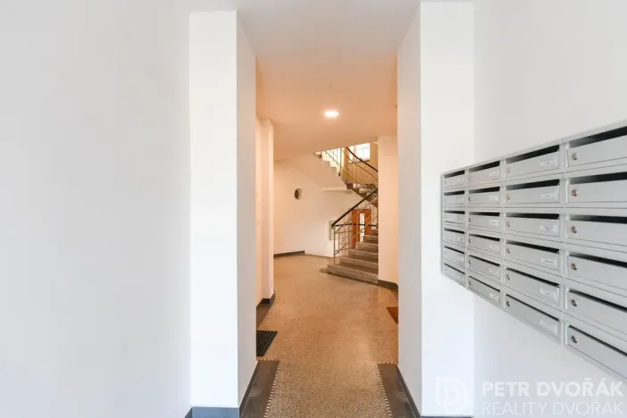 Prodej bytu 3+kk, Praha - Karlín, Pernerova, 71 m2