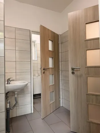 Prodej výrobních prostor, Děčín, Krásnostudenecká, 420 m2