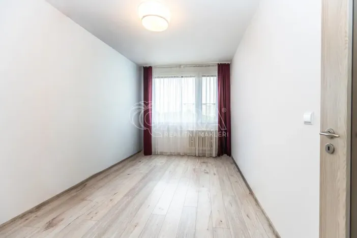 Pronájem bytu 3+kk, Praha - Kobylisy, Kaňkovského, 68 m2