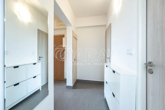 Pronájem bytu 3+kk, Praha - Kobylisy, Kaňkovského, 68 m2
