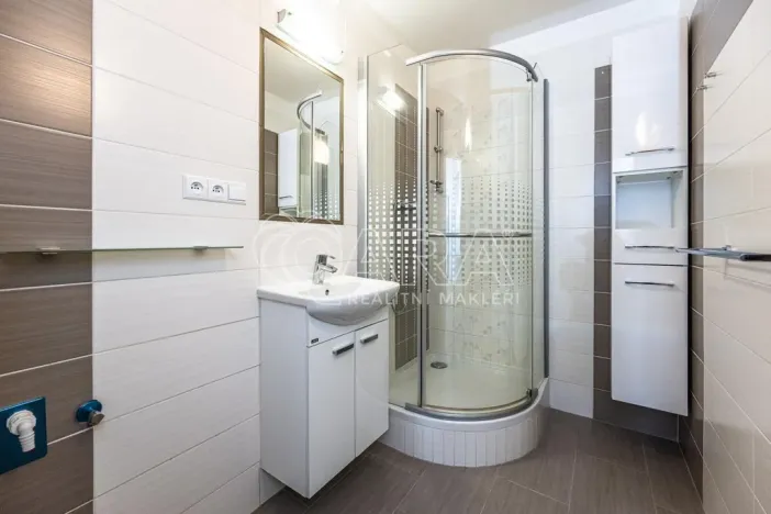 Pronájem bytu 3+kk, Praha - Kobylisy, Kaňkovského, 68 m2