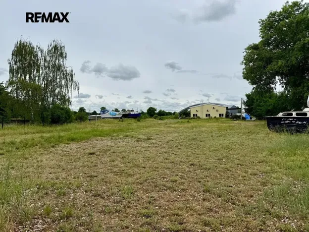 Pronájem obchodního prostoru, Nová Ves, 330 m2
