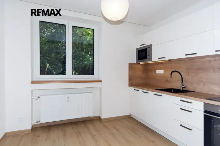 Pronájem bytu 2+1, Praha - Podolí, Ve svahu, 55 m2